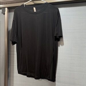 lululemon athletica Black Short Sleeve Tee
